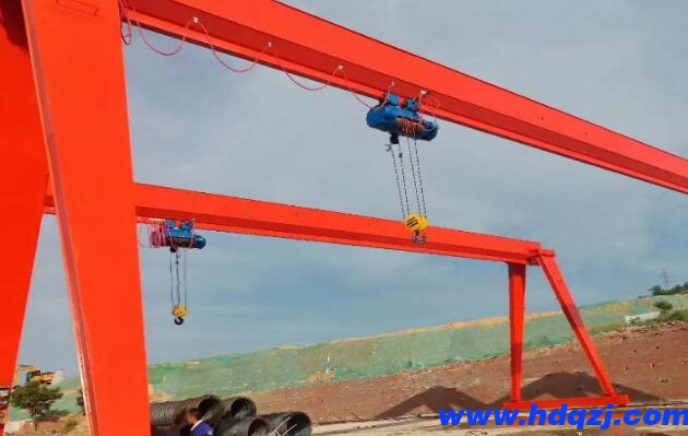 龍門吊主動(dòng)輪的安裝調(diào)整和對(duì)齊方法有哪些注意事項(xiàng)？