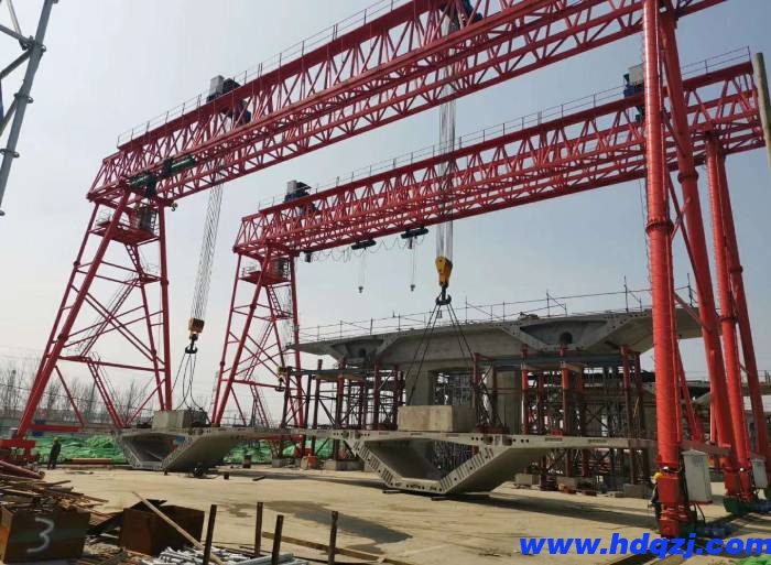 龍門(mén)吊主動(dòng)輪的結(jié)構(gòu)設(shè)計(jì)和選材原則有哪些關(guān)鍵要素?