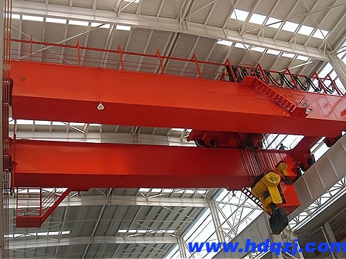 橋式起重機的操作步驟、基本組成部分