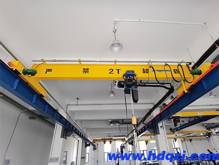 歐式MH型電動(dòng)葫蘆門式起重機(jī)