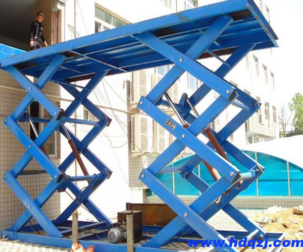 各類升降平臺(tái)的運(yùn)行速度 各類升降平臺(tái)的運(yùn)行速度